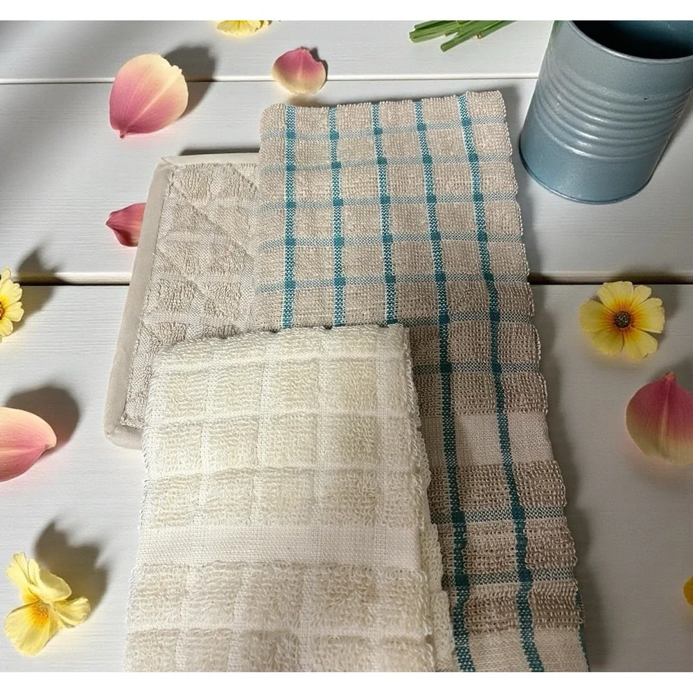 6 PC Bath & Body Works Gift Basket Body‎ Wash Kitchen Towel Potholder Dish Cloth